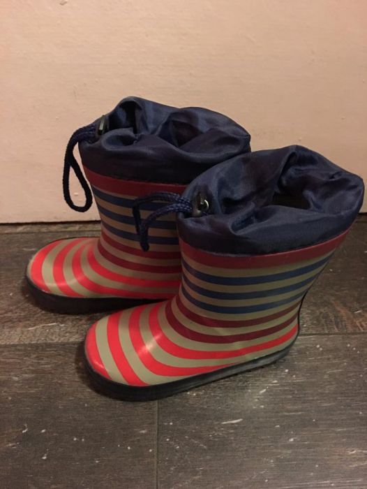 Продавам  детски ботуши,Некст и Боболи