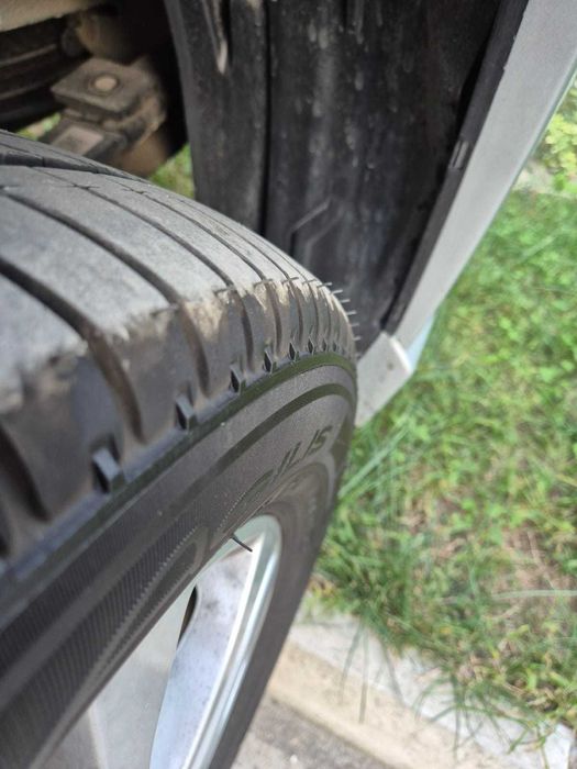 Джанти с гуми за Mercedes Sprinter 
като нови MICHELIN 235/60/17C