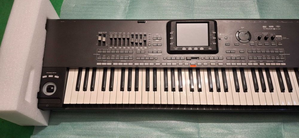 Продавам Korg Pa 3 - като нов