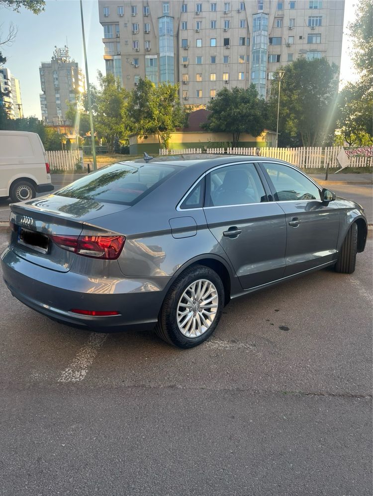 Vand Audi A3, Limousine, 2016, diesel, curie automata, 1598 cm