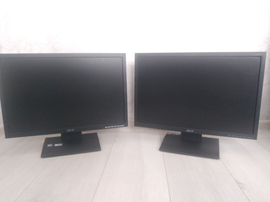 монитор Acer 19 две штуки