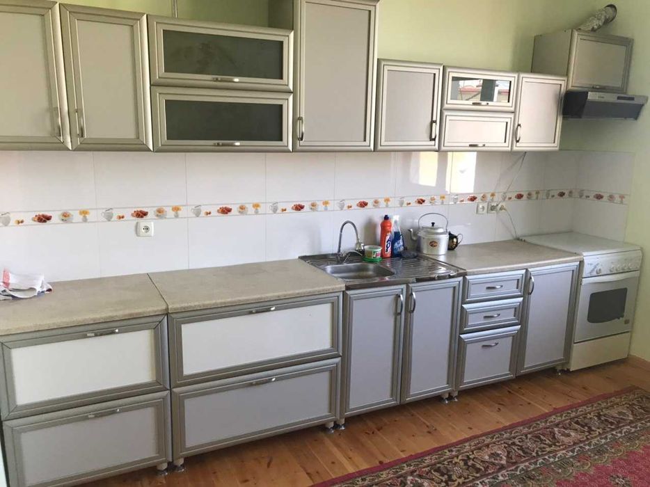 Продается дом 6 соток (4 комнаты одна кухня и 3 санузла)