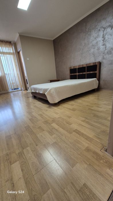 Dau în chirie  garsoniera