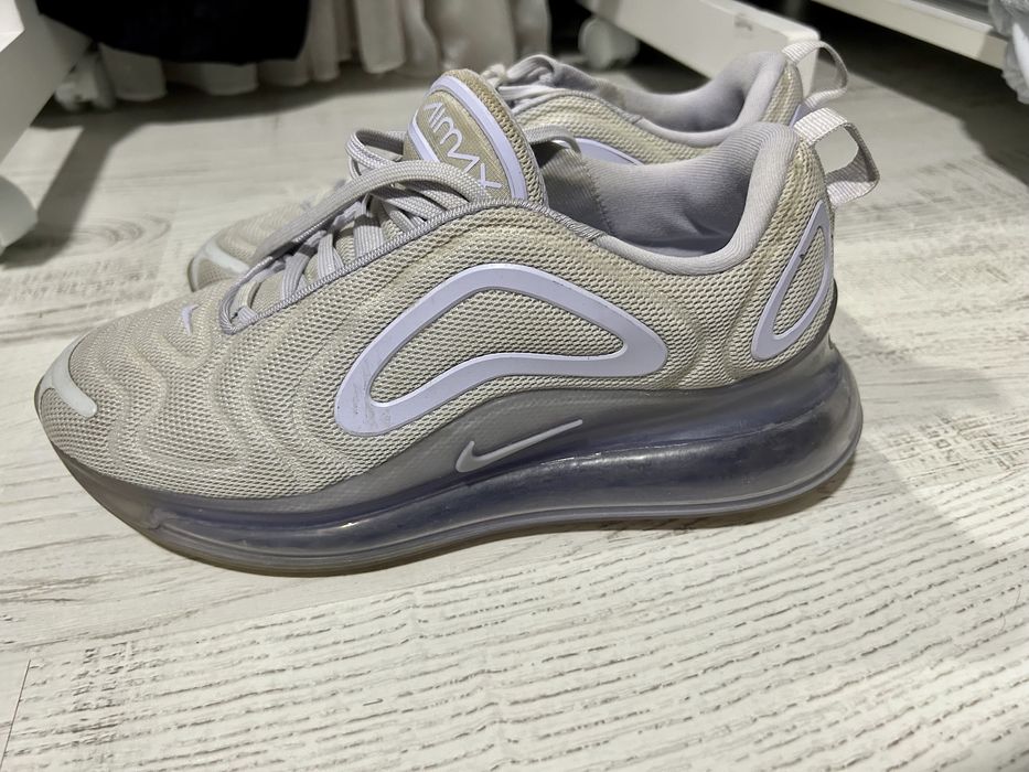 Adidași air max 720 originali
