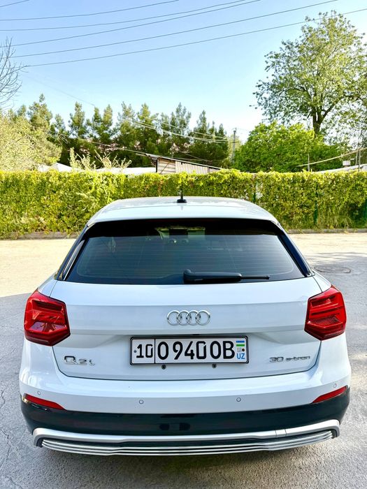 Audi Q2 L ideal sastyana