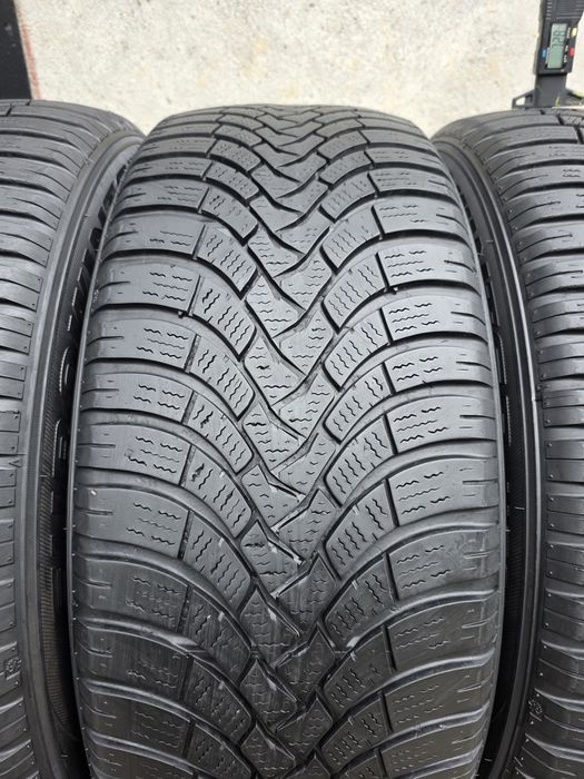 Vând patru anvelope de iarna Falken  235 55 19 dot 3021