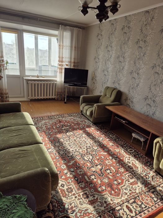 Продам квартиру 2-х комнатную 5 этаж, район маг. Лада, Юбилейного