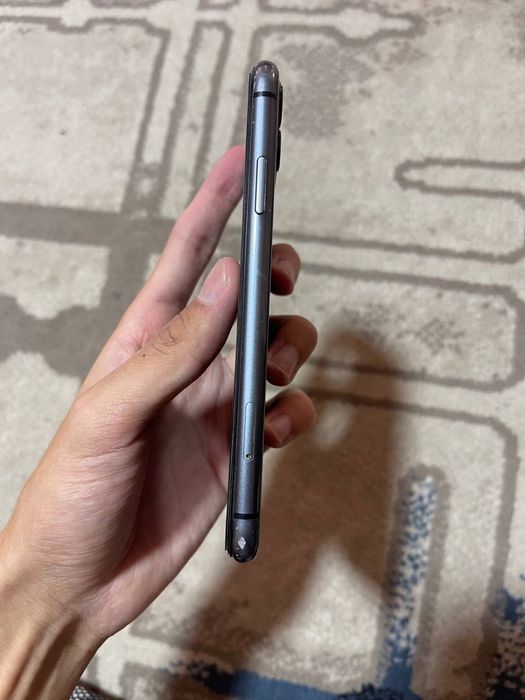 Iphone 11 sotilad