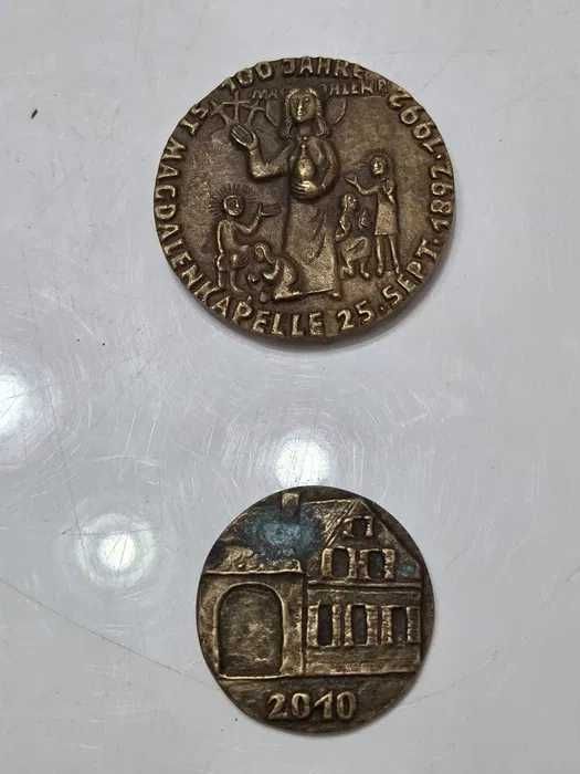 Lot vintage de 8 medalii diferite