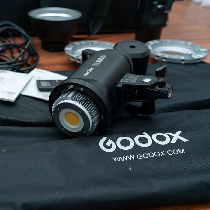 Godox SL100D комплект