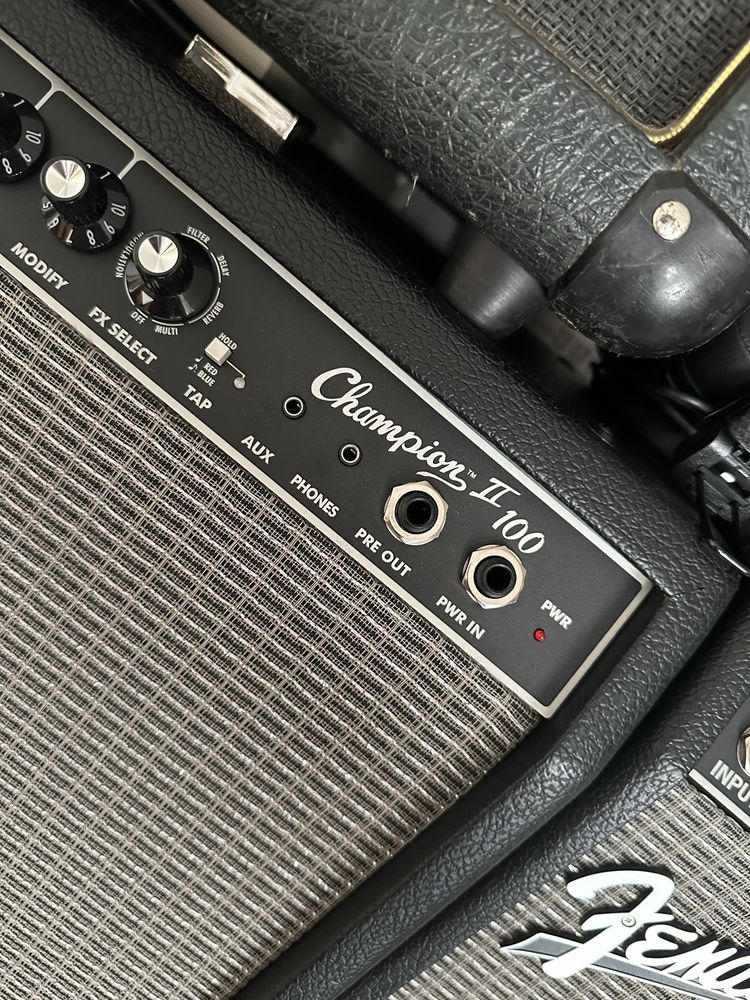 Усилвател Fender Champion II 100