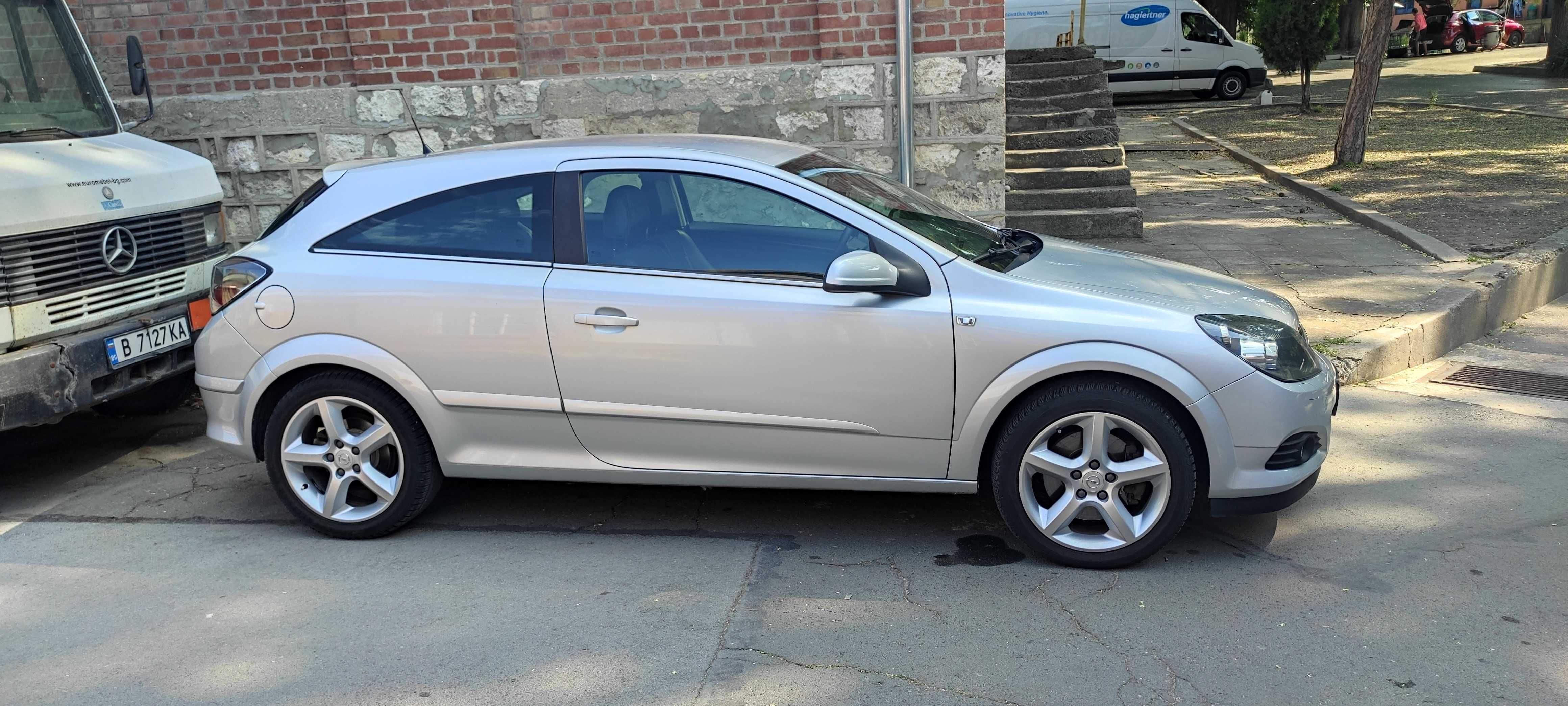 Opel Astra GTC 1.9