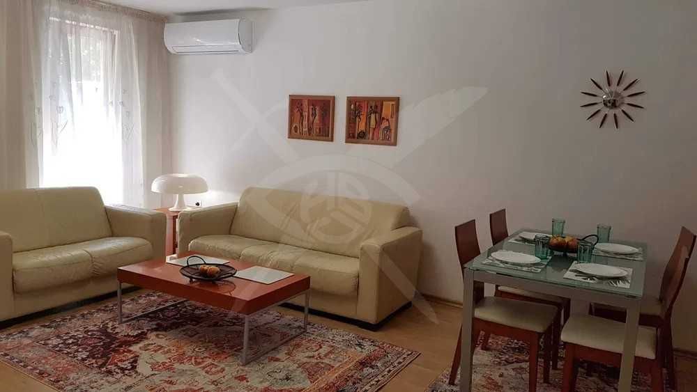 Дава се под наем Тристаен апартамент в Варна, Спортна зала - 85 кв.м за 700 € - Снимка #1