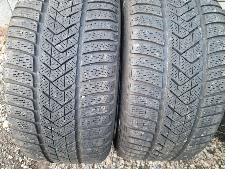 Anvelope 275/35R19 marca Pirelli, M +S, DOT 2021