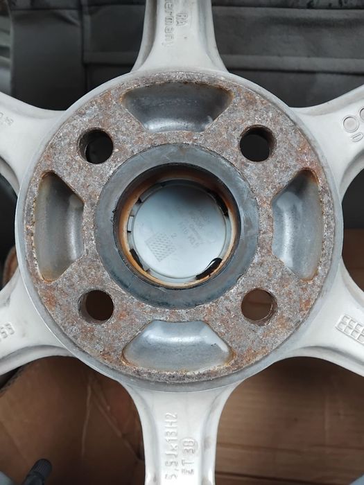 Продавам лети джанти 13"