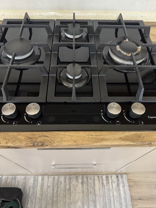 Продам газовую поверхность