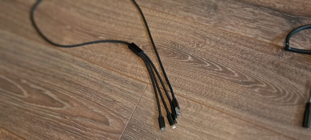 Продавам дрон DJI Spark с аксесоари