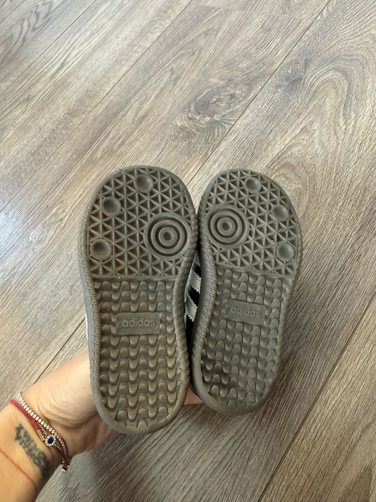 Разпродажба на  обувки Puma Fenty  Mini Melissa Zara  Adidas samba