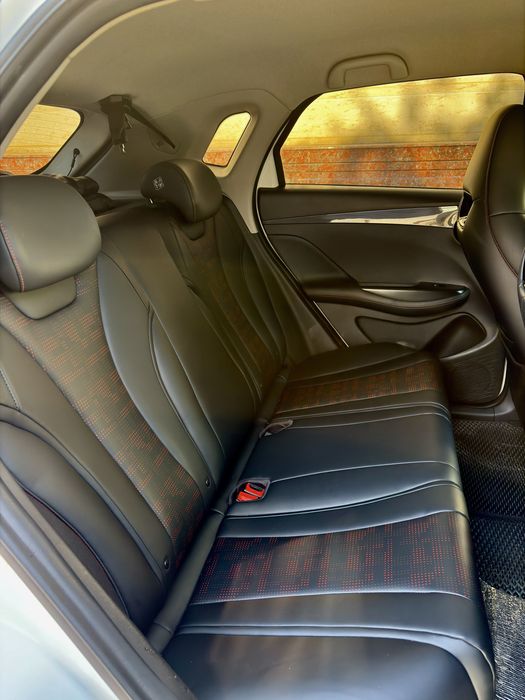 BYD E2 2024 Luxury full