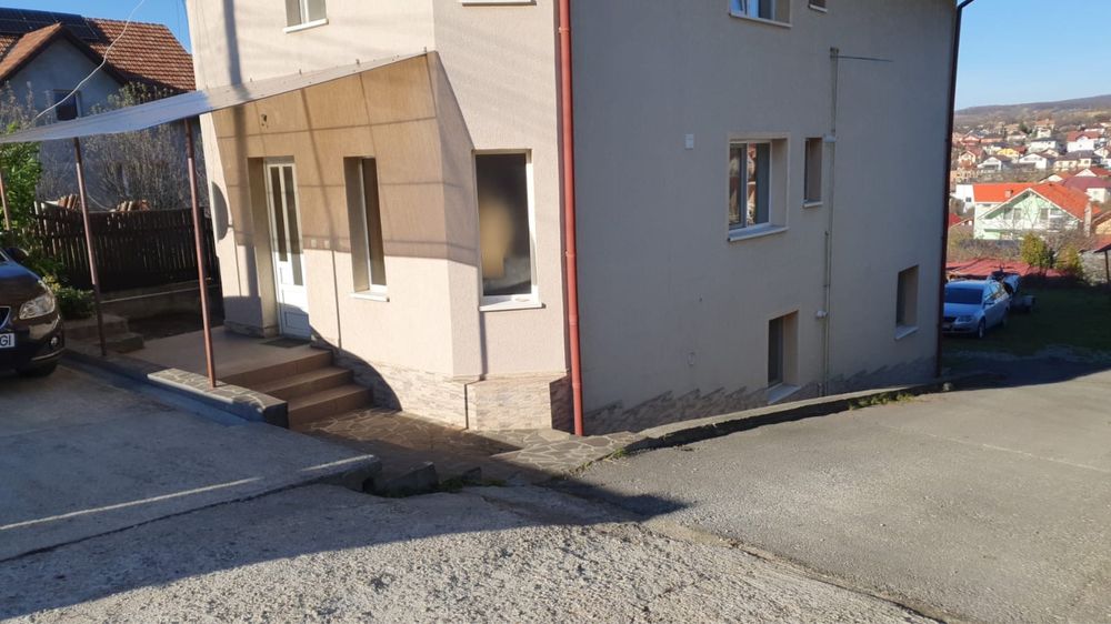 Apartament cu 2 camere la Casa cu curte