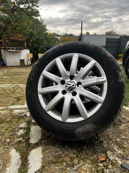 Jante aliaj Volkswagen R16 + anvelope Continental în stare bună