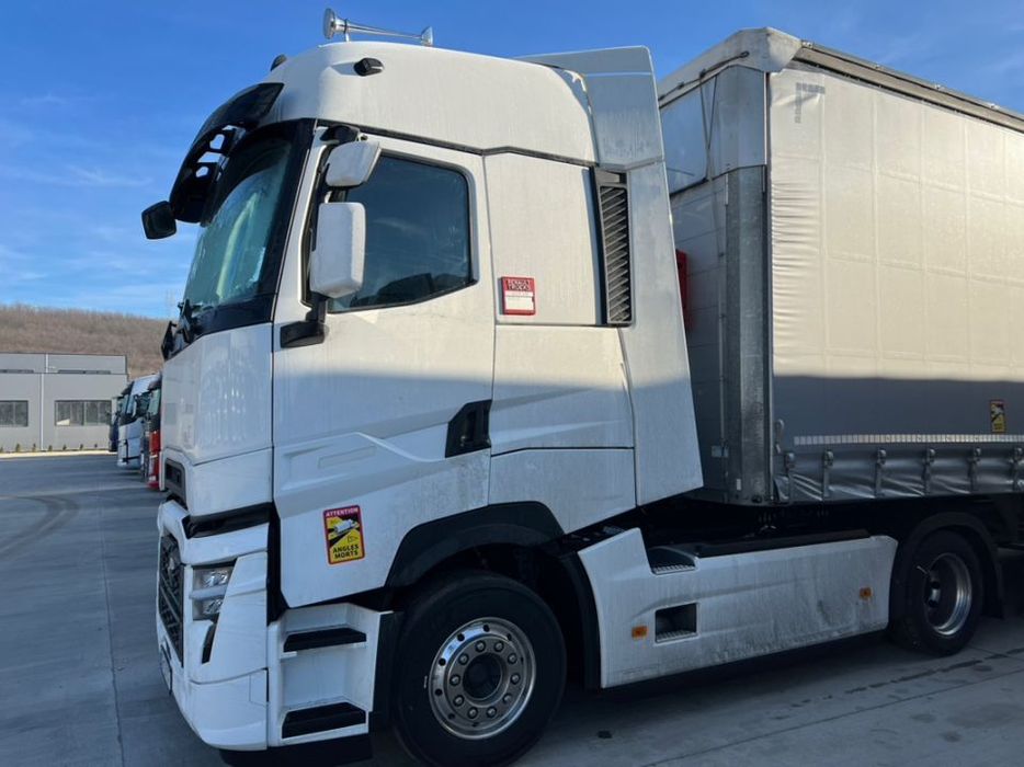 Renault T-High 480