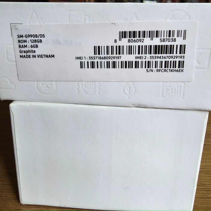 Samsung Galaxy S21 FE перфектен