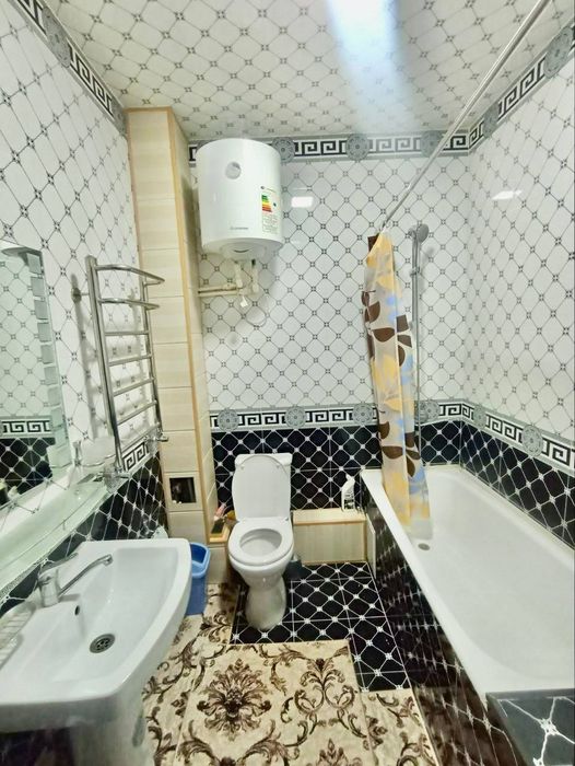 Chilonzor tumani Novza metro 5 daqiqa yoʻlda kvartira bor