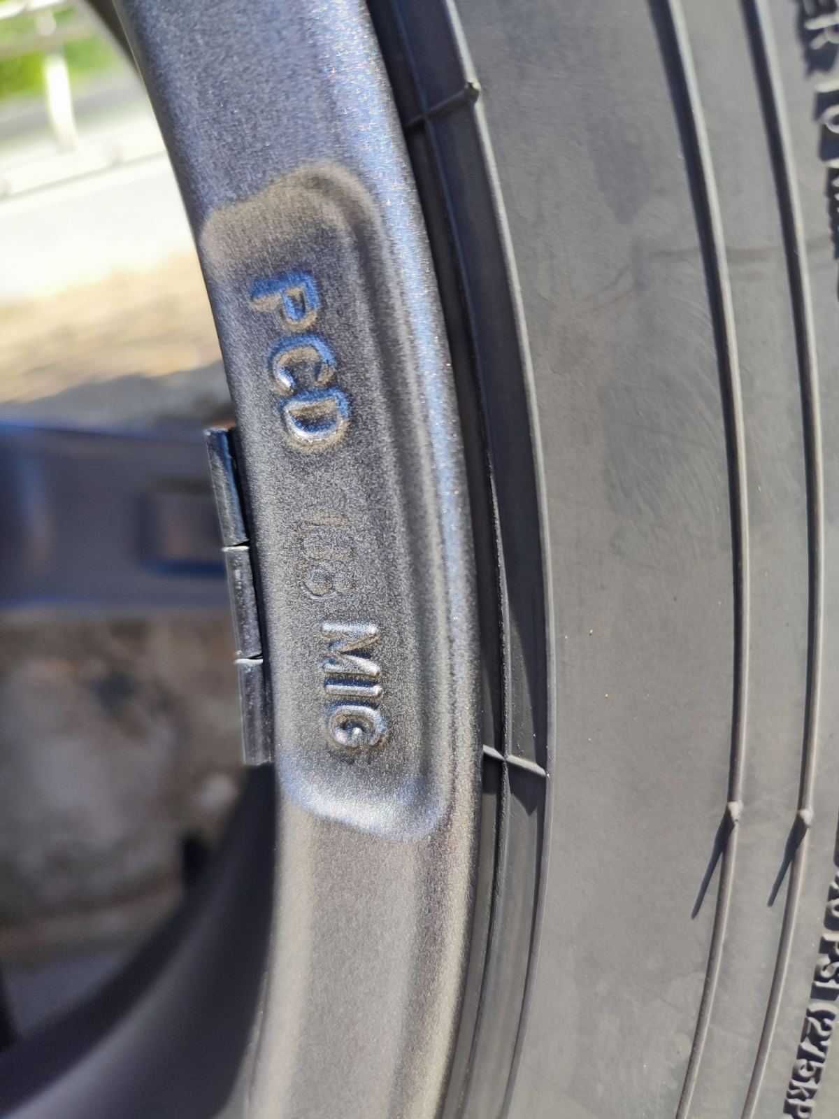 276 - 4бр. Алуминиеви джанти 17'' 5x108 с гуми 215/65R17 Opel