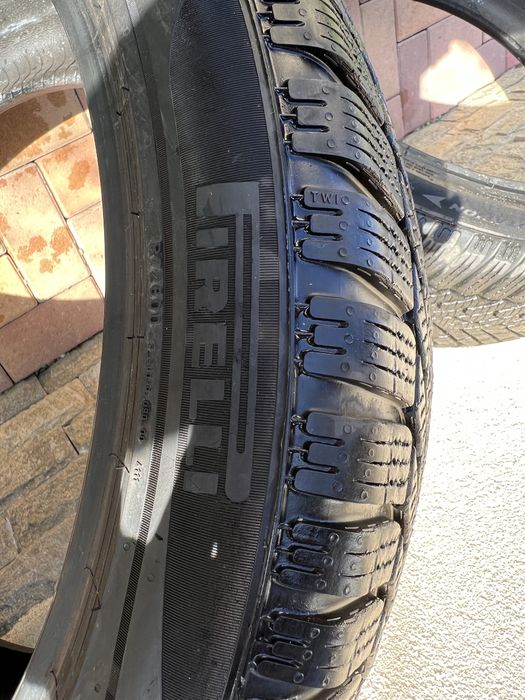 Anvelope Pirelli 255/40/21