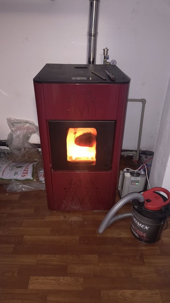 Продавам пелетна камина