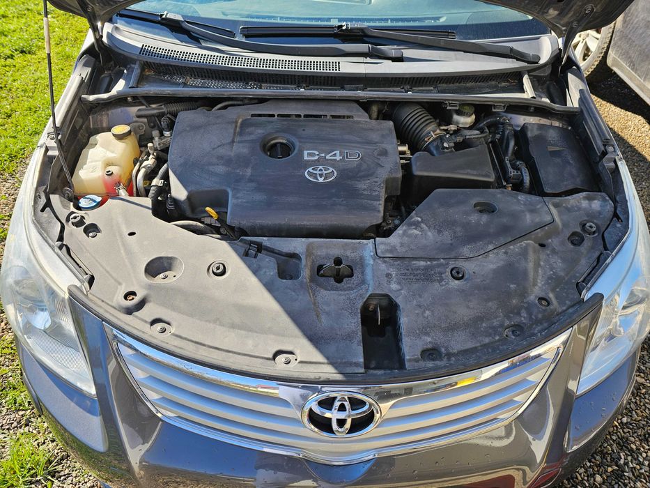 Toyota avensis t27