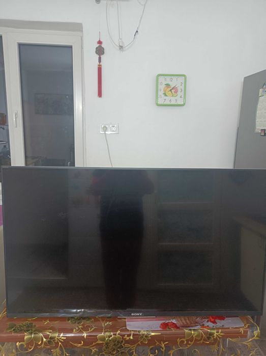 Vand televizor Sony bravia stricat pt componente