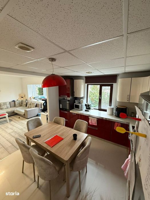 3 DECOMANDATE ETAJUL 1, toate imbunatatirile, mobilat si utilat,N Voda