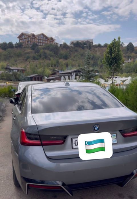 Продам BMW i3.