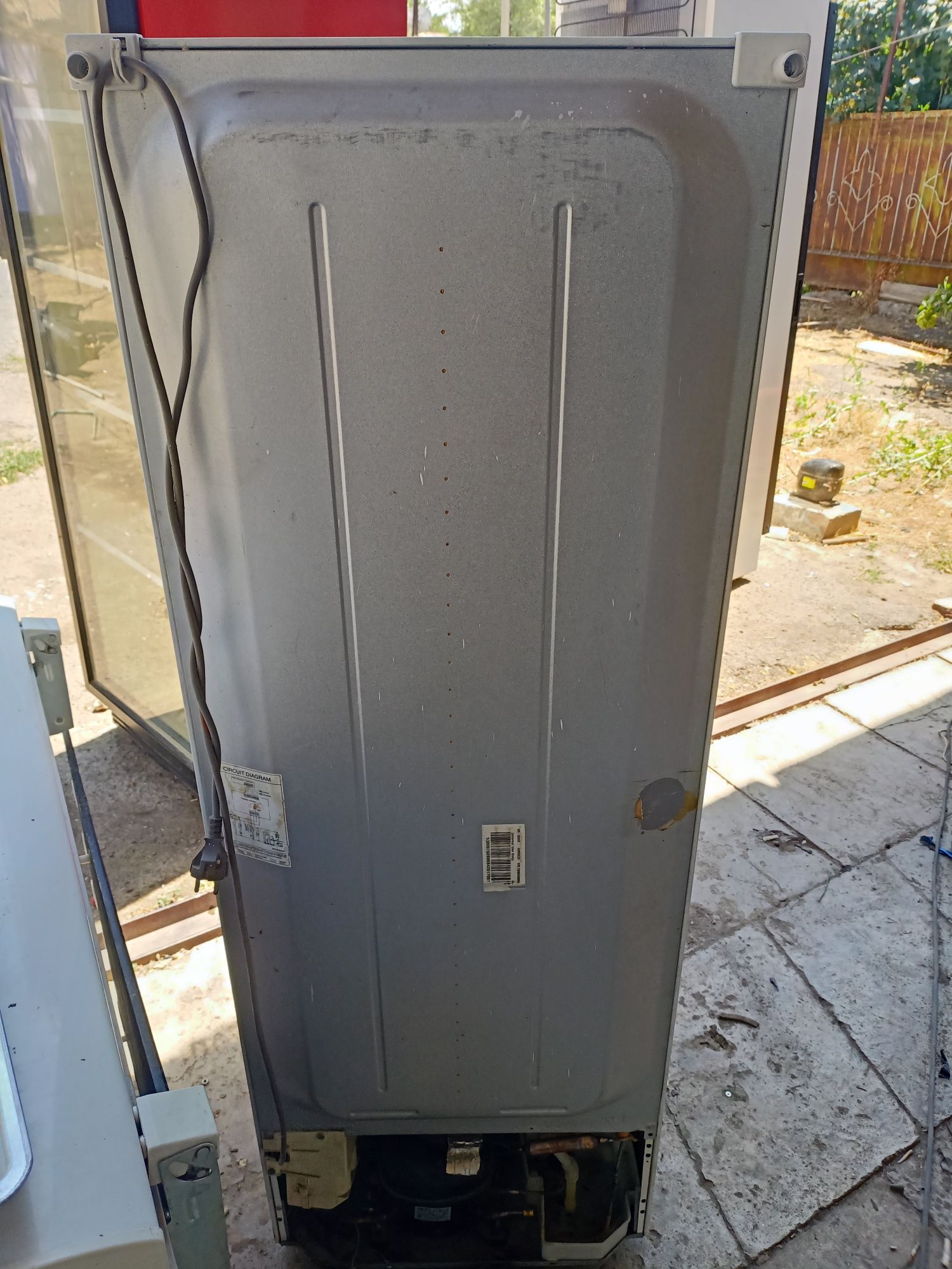 Продам холодильник LG