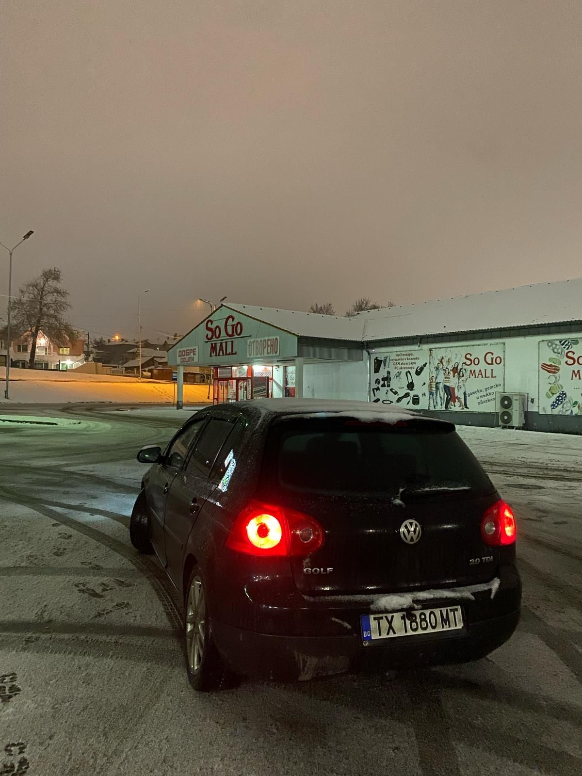 Голф 5 на части .