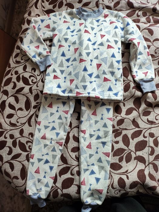 Продам детскую пижаму за 2500тг.