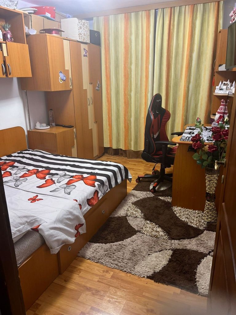 Apartament 3 camere 68mp