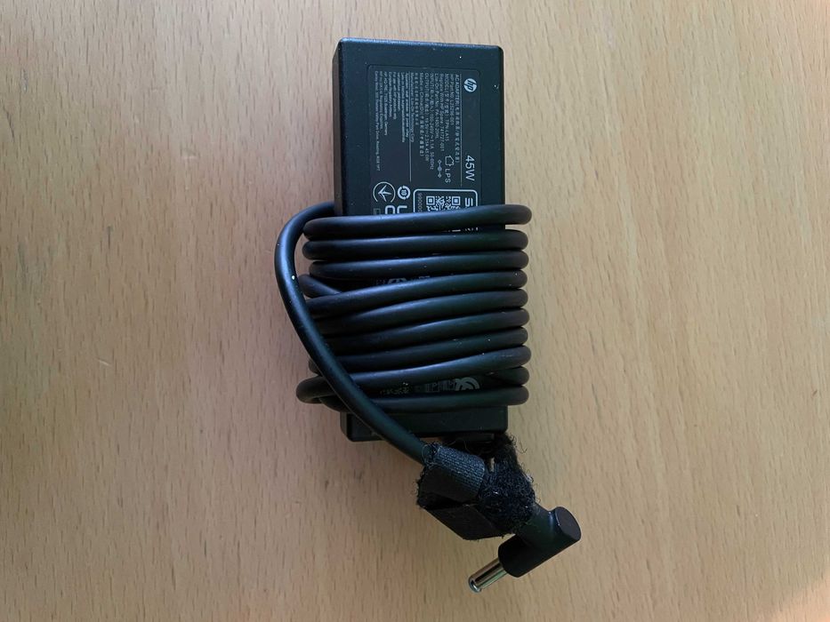 HP 45W AC Adapter, тънка синя букса 4.5мм,Oригинално зарядно за лаптоп