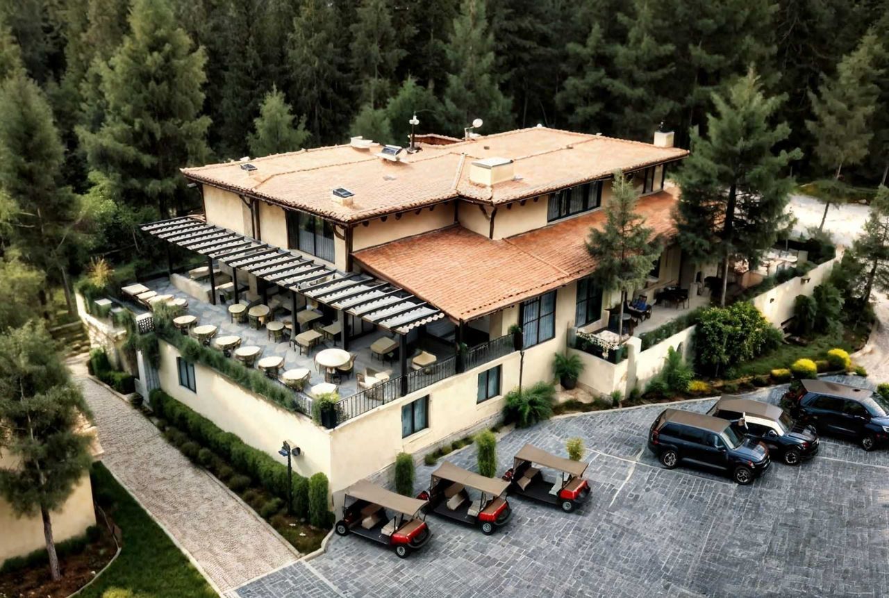 Продава се Тристаен апартамент в к.к. Св.Св. Константин и Елена - 88 кв.м за 1400 €/кв.м - Снимка #2
