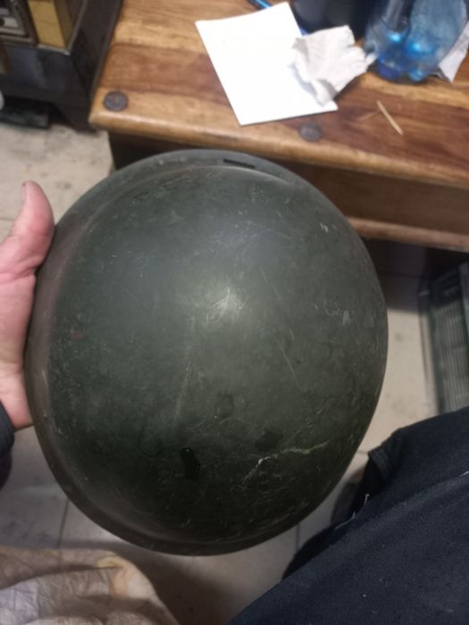 Casca militară verde