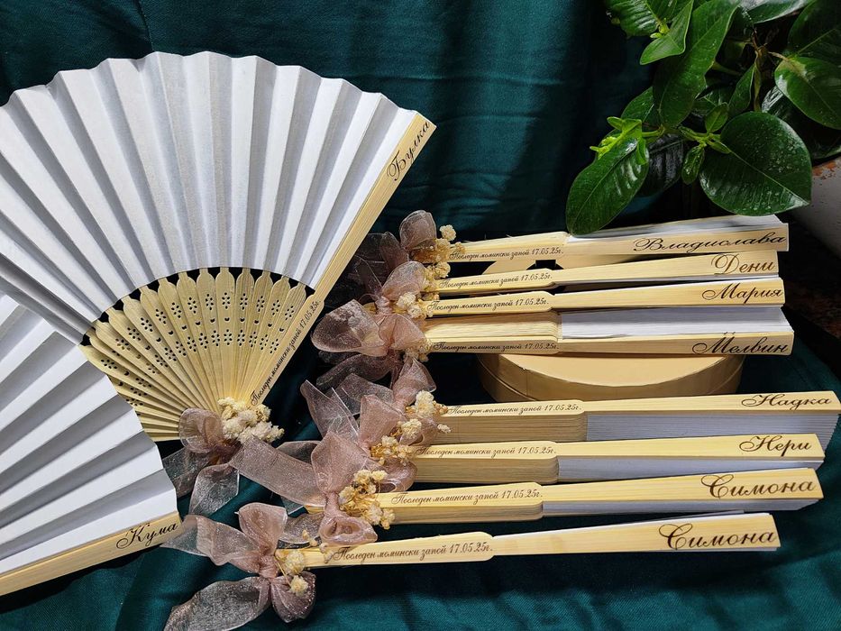 Гравирани книгоразделители / Персонализирани книгоразделители / покани