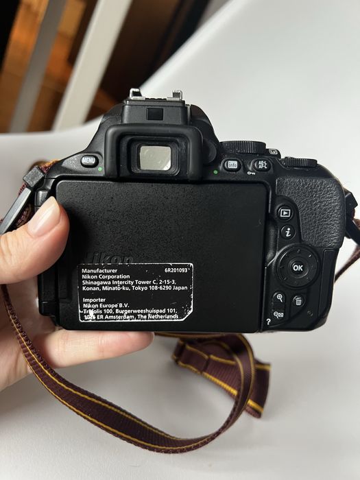 Camera NIKON D5600- cu obiective si accesorii