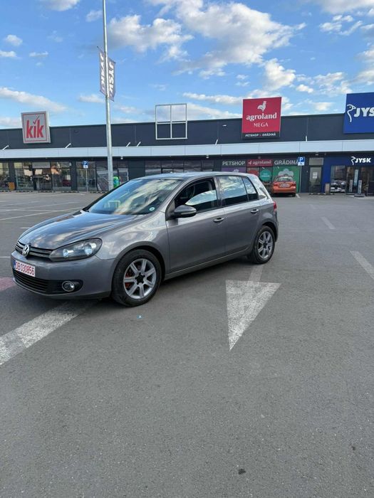 Vând golf 6 adusă recent