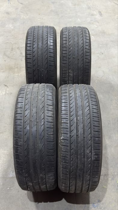 4 бр. Гуми Toyo 215/50/18