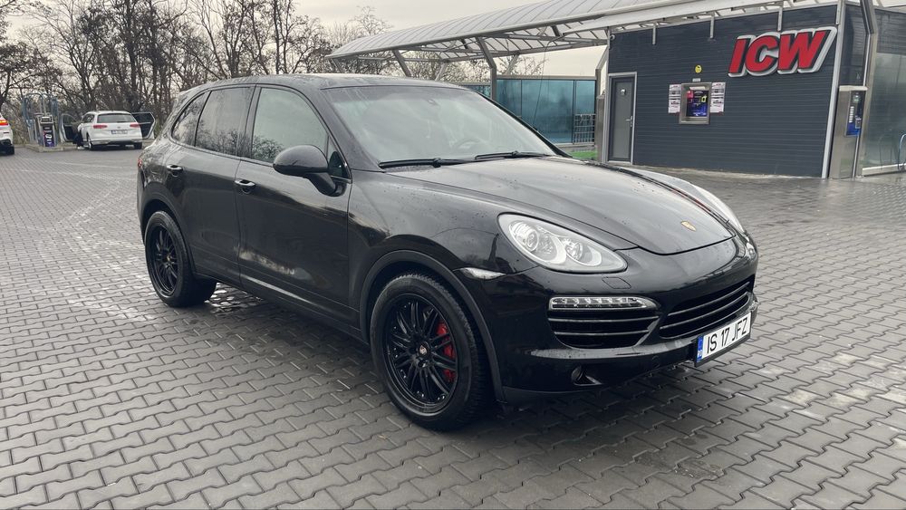 Porsche Cayenne an 2012 Diesel 3.0 245Cp 11900€