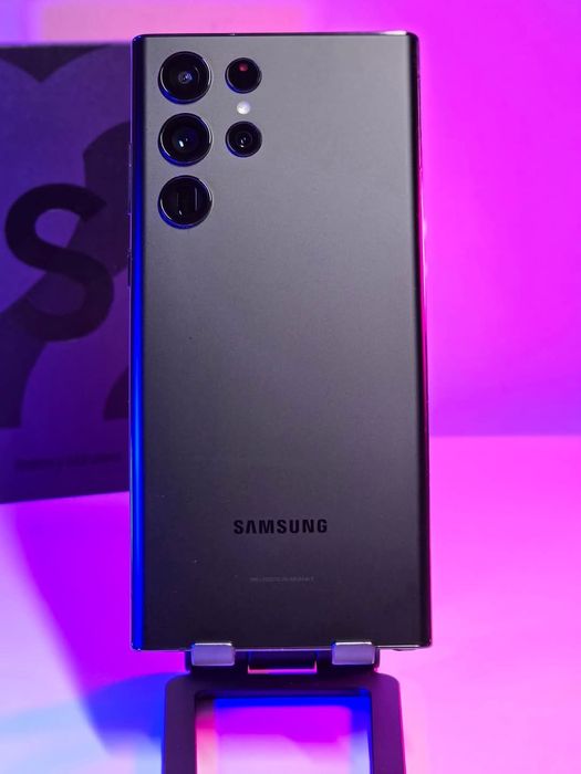 Telefon Samsung Galaxy S22 Ultra 5G Impecabil ca Nou 128GB 8GB Ram