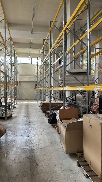 Rafturi metalice in stoc mai multe detali sunati