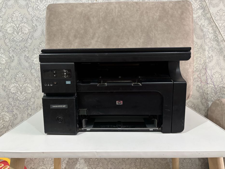 Принтер HP lazerjet M1132 MFP